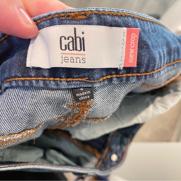 Cabi “New Crop” Denim Medium Wash Jeans Size 6 - Picture 6 of 9